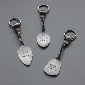 写真：WS小沢　ネジネジキーホルダー