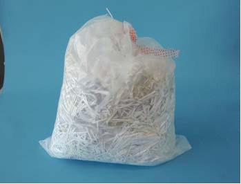 写真：シュレッダーした紙