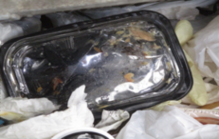 写真：汚れたプラスチック3