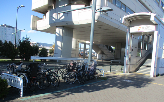 写真：高松駅下自転車仮置場