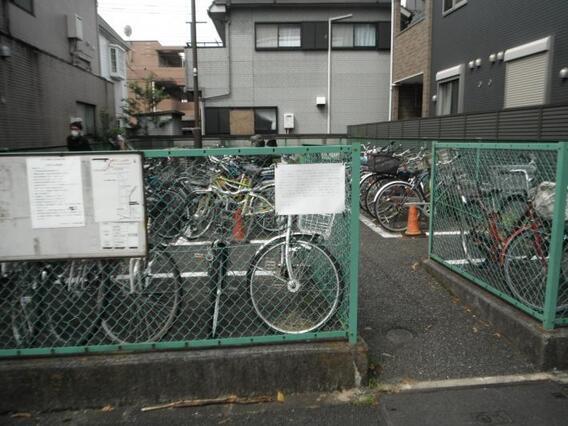写真：砂川七番駅北自転車駐車場