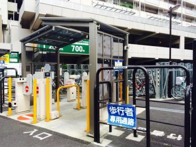 写真：入出庫口