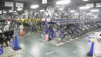 写真：北口第一場内