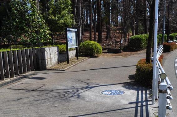 写真：古民家園の入口辺り