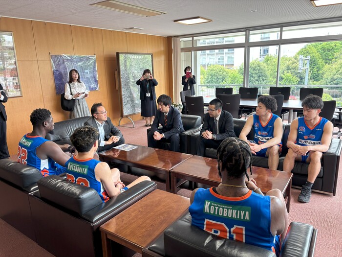 市長との歓談の様子