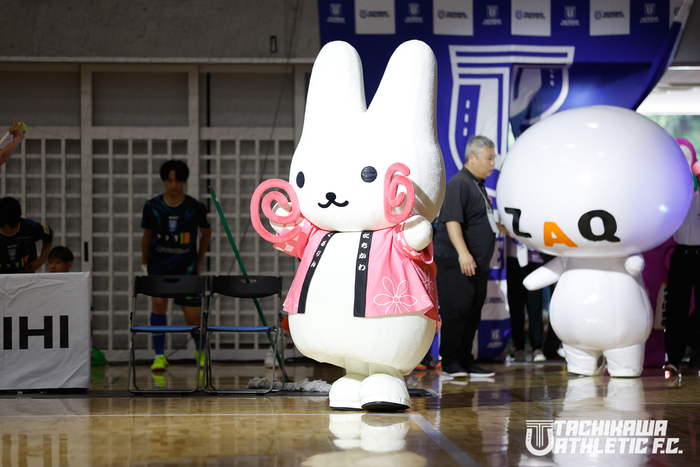 入場するくるりん