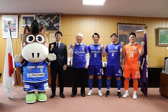 写真：表敬訪問の様子