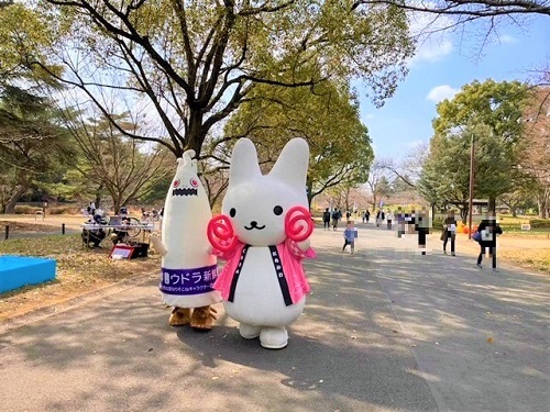 写真：くるりんとウドラ