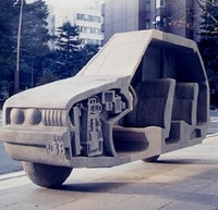 写真：車止め(ベンチ)