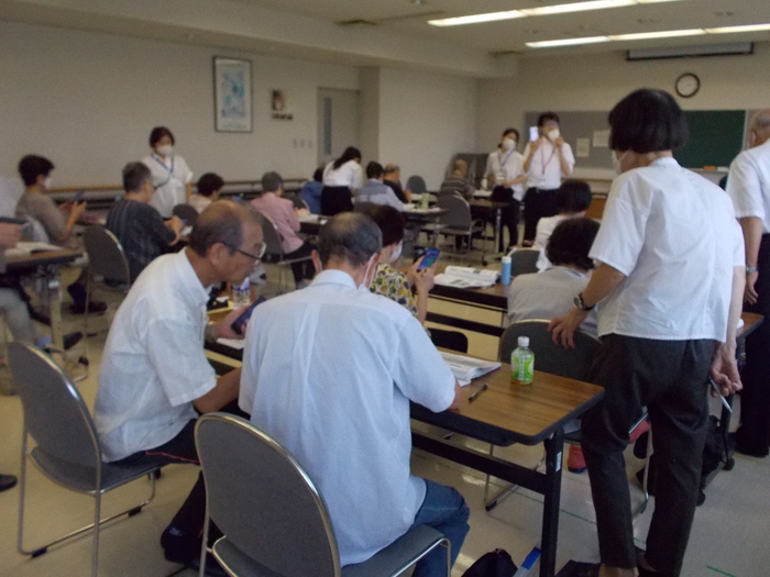 スマートフォン体験会の様子