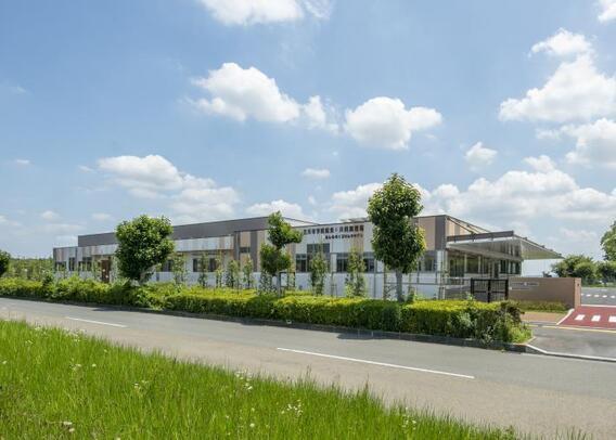 写真：学校給食東共同調理場外観