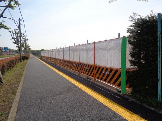 写真：点字ブロック復旧、現場作業完了