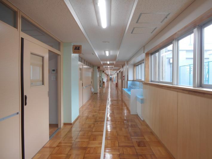 写真：廊下の様子