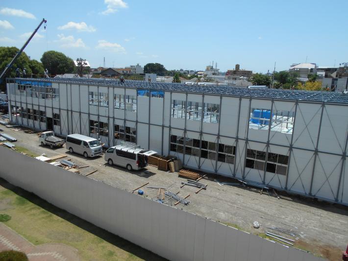 写真：令和元年5月仮設校舎1