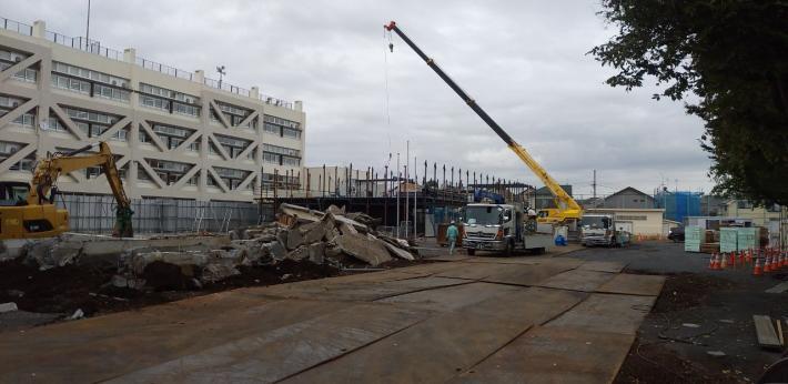 写真：東側の解体工事の様子