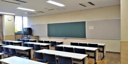 幸学習館の第1教室