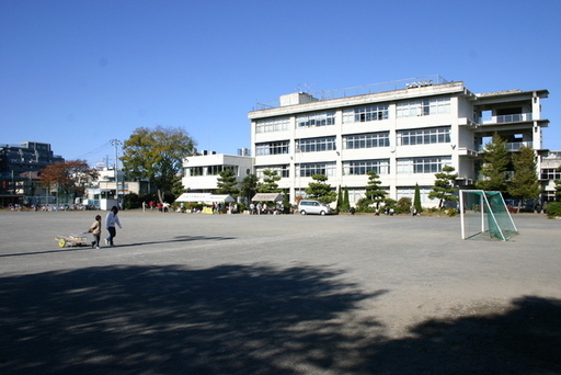 写真：たまがわ・みらいパーク(旧多摩川小)