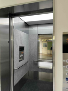 写真：2022年エレベーター