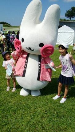 写真：くるりんと子どもたち