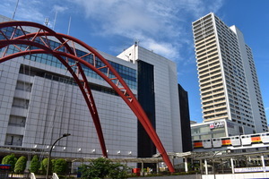 写真：JR立川駅北口駅前