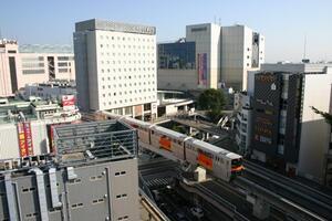 写真：JR立川駅南口駅前