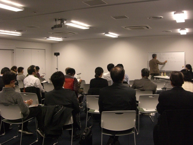写真：講演状況1