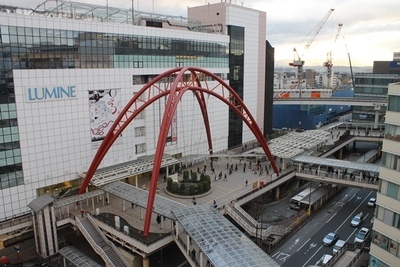 写真：立川駅北口駅前デッキ1