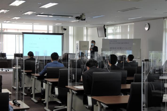 写真：令和3年5月11日議員研修会