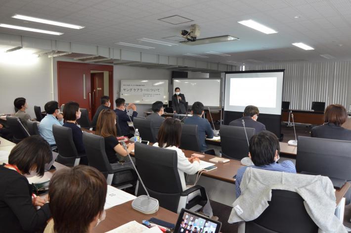 写真：令和4年度第1回議員研修会