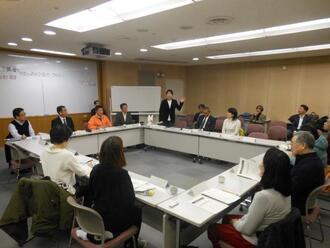 写真：意見交換会の様子1