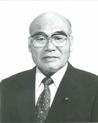 写真：第34代議長　須崎　一男