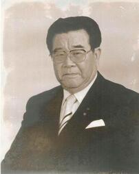 写真：第37代議長　中山　孝次