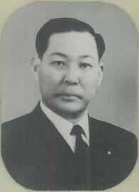 写真：25代副議長　榎戸　岩吉