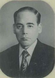 写真：30代副議長　須崎　平左衛門