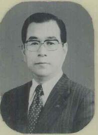 写真：31代副議長　長野　尚文