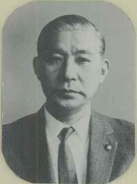 写真：6代副議長　桜井　三男