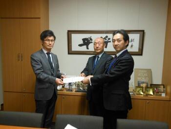 写真：陳情運動の様子