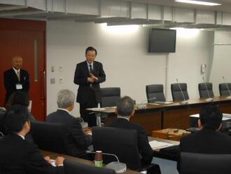 写真：滋賀県守山市議会行政視察受入挨拶の様子