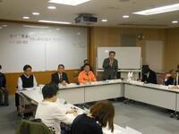 写真：市民との意見交換会の様子