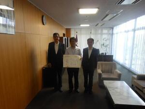 写真：表彰伝達式での大石議員