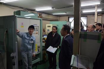 写真：工業視察1