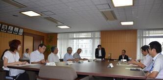 写真：政治倫理審査会の様子