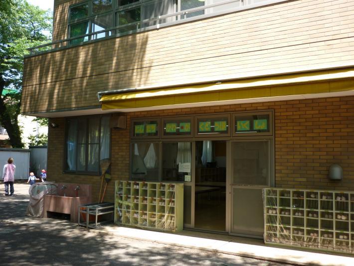 写真：保育室入り口