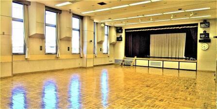 写真：幸学習館講堂