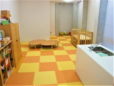 写真：柴崎学習館保育室