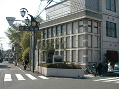 写真：羽衣中央会館外観