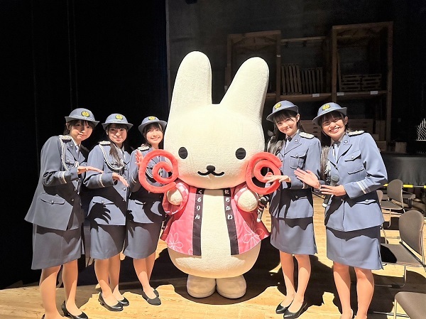 写真：くるりんとシャルロットの皆さん