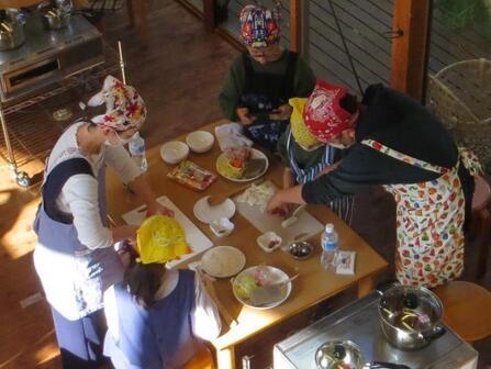 写真：調理中の様子