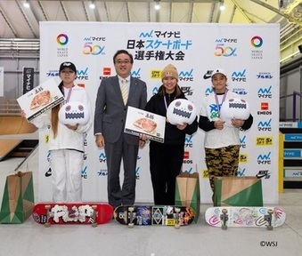 写真：女子表彰式の様子