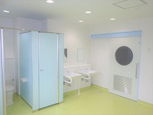 写真：教室棟西便所